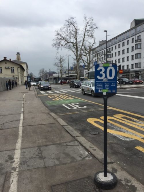 Ljubljana 巴士站牌