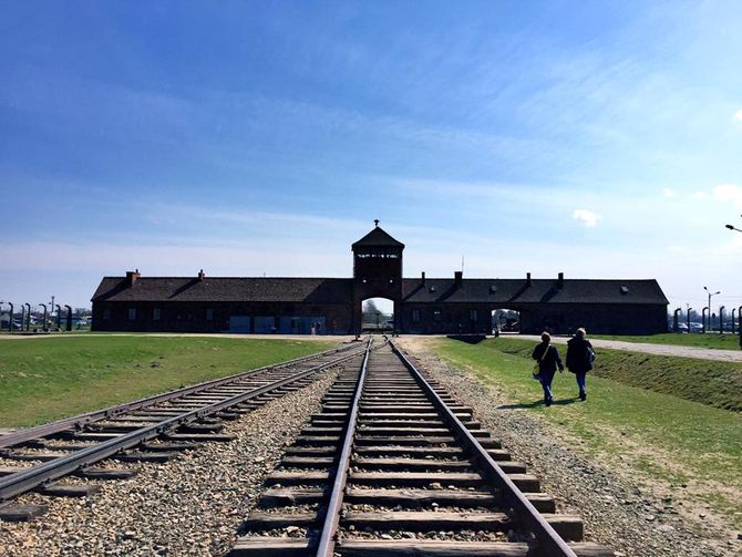 克拉科夫-比克瑙集中營 Auschwitz-Birkenau