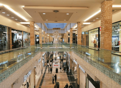布達佩斯購物中心-Arean Mall內部