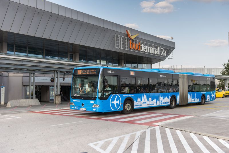 布達佩斯機場巴士100E