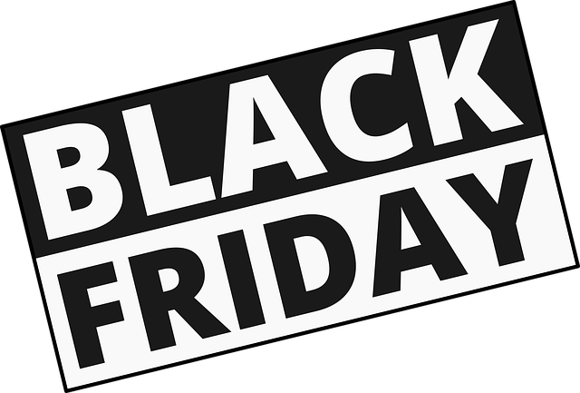大家每年最期待感恩節後的黑色星期五(Black Friday)，店家會瘋狂打折，大家會開始進行大採購。
