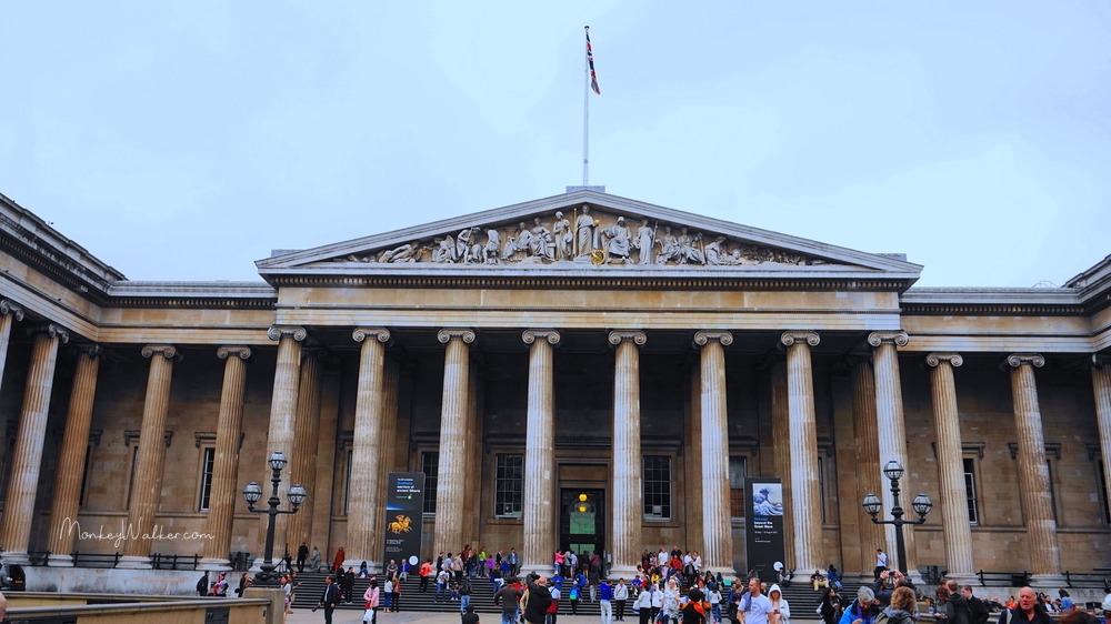 大英博物館(British Museum)正門口。