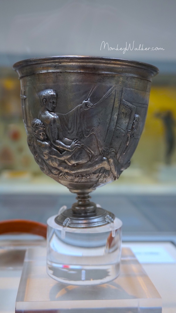 杯面顯示古希臘與羅馬時期已經有同性之愛，真的走在世界潮流。