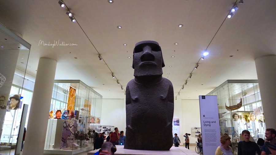 大英博物館鎮館三寶之1：摩艾石像 Moai，超可愛的啦。