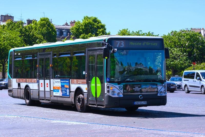 7 巴黎公車